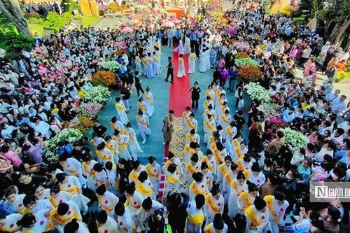 Tp.HCM: Hàng chục nghìn người tham dự Lễ Vu Lan tại chùa Hoằng Pháp