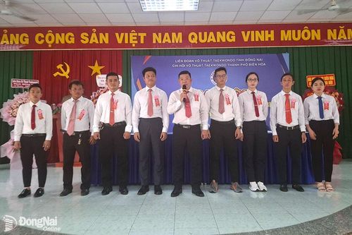 Ông Lê Xuân Thỏa được bầu làm Chủ tịch Chi hội Võ thuật taekwondo thành phố Biên Hòa khóa IV