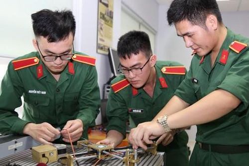 Điểm chuẩn chính thức Học viện Kỹ thuật Quân sự