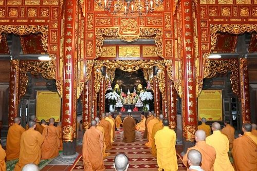 Hà Nội: Gần 600 hành giả Tăng, Ni trường hạ chùa Sóc Thiên Vương tác pháp Tự tứ
