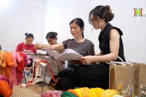 Những người làm duyên cho túi