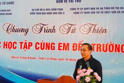 Đồng hành cùng học sinh vùng cao