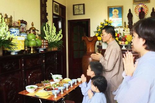 Mâm cỗ cúng lễ Vu Lan không thể thiếu những gì?