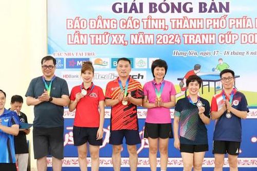 Báo Hànôịmới đứng thứ 3 toàn đoàn Giải bóng bàn báo Đảng các tỉnh, thành phố phía Bắc