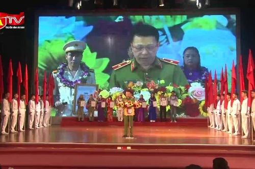 Tuyên dương gương điển hình tiên tiến trong phong trào phòng chống tội phạm quận Bắc Từ Liêm