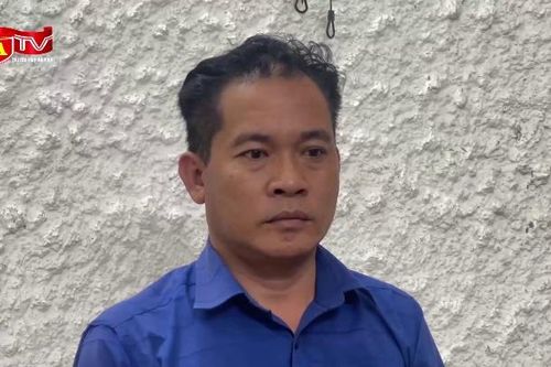 Giả làm 'thầy bói', lừa đảo chiếm đoạt tài sản