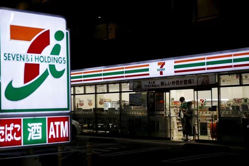 Chủ Circle K muốn mua công ty đứng sau 7-Eleven