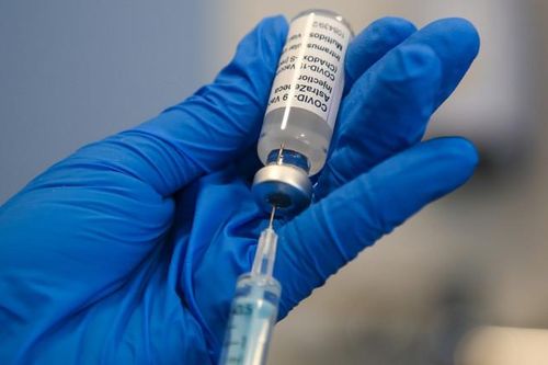 Gần 200 người Anh nhận bồi thường do chịu thương tổn sau tiêm vaccine COVID-19