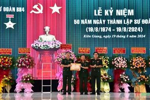Sư đoàn 4 (Quân khu 9) kỷ niệm 50 năm Ngày thành lập