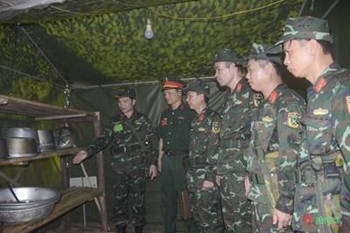 Kiểm tra luyện tập chuyển trạng thái sẵn sàng chiến đấu tại Học viện Hậu cần