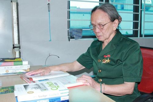 Chuyện về nữ Trưởng Công an xã được phong tặng AHLLVTND ở tuổi 25