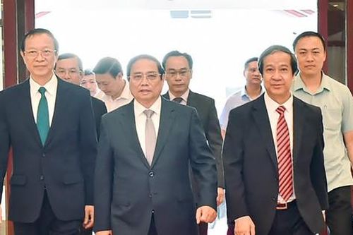 Thủ tướng dự Hội nghị Tổng kết năm học 2023 - 2024 và triển khai nhiệm vụ năm học 2024 - 2025