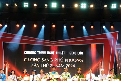 Những 'Gương sáng phố phường' cùng vì sự bình yên của thành phố