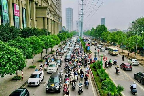 Hà Nội sẽ điều chỉnh kích thước vỉa hè, dải phân cách 7 tuyến đường