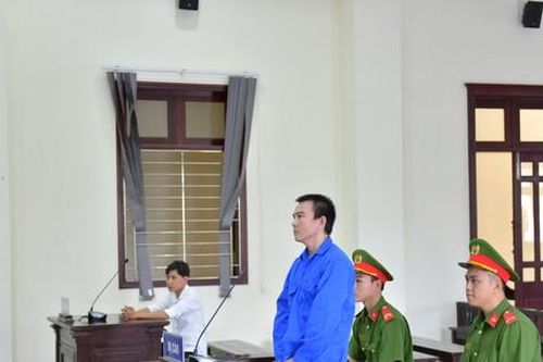 Bị phạt 8 năm tù vì đâm người yêu bạn gái cũ