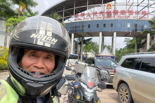 Sau chuyến đi bí mật đến Tây Tạng, điều phượt thủ 71 tuổi làm ngay khi về Hà Nội