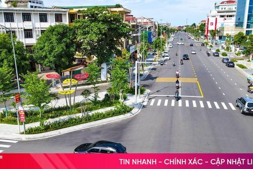 Dưới trời thu xanh thắm...