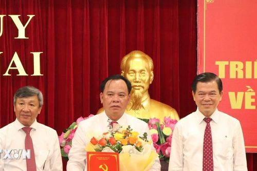 Ông Võ Tấn Đức được bầu giữ chức Chủ tịch Ủy ban Nhân dân tỉnh Đồng Nai