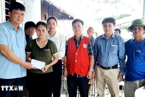 Hà Giang: Thăm hỏi, hỗ trợ gia đình 2 nữ nạn nhân bị lũ cuốn khi qua tràn suối