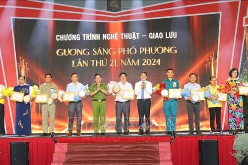 Tuyên dương những 'Gương sáng phố phường'