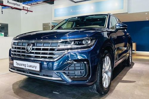 Volkswagen Touareg giảm giá lên đến 400 triệu đồng liệu có thoát cảnh 'ế'