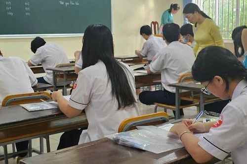 Vì sao một số trường đại học phía Nam tăng điểm chuẩn?