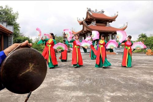 Bảo tồn và phát huy di sản nghệ thuật chèo - Bài 1: Đặc sắc chiếu chèo quê lúa