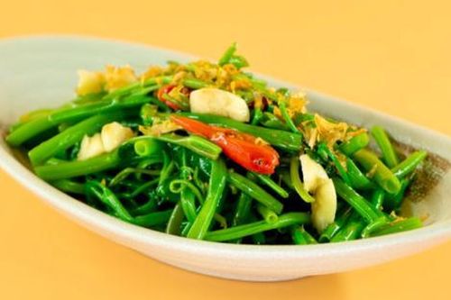 Loài rau 'quốc dân' mọc đầy ao, lọt top món xào ngon nhất thế giới với công dụng bất ngờ