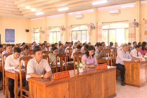 Học viện Chính trị khu vực IV bồi dưỡng, cập nhật kiến thức cho cán bộ quy hoạch huyện Phú Tân, nhiệm kỳ 2025 – 2030