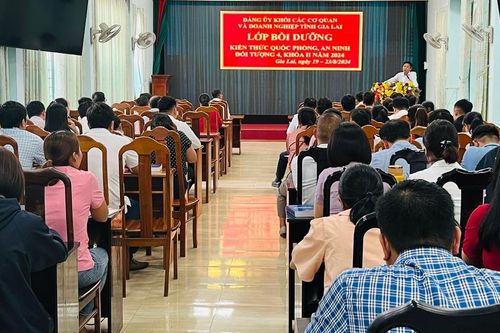 Gia Lai: Hơn 100 học viên tham gia lớp bồi dưỡng kiến thức quốc phòng, an ninh đối tượng 4