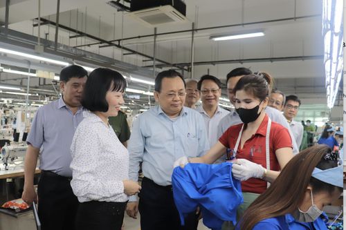 Nỗ lực nâng cao năng lực cạnh tranh cấp tỉnh