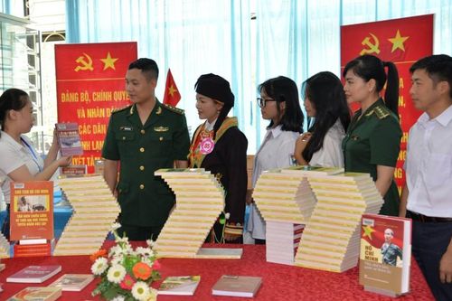 Nhân lên truyền thống cách mạng