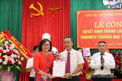 Công bố Quyết định thành lập Chi bộ Công ty TNHH MTV Thương mại và In Song Cường