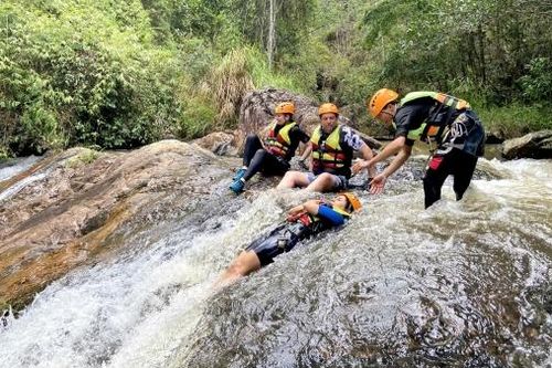 Ðà Lạt tỏa sáng trên bản đồ du lịch thế giới với tour vượt thác độc đáo