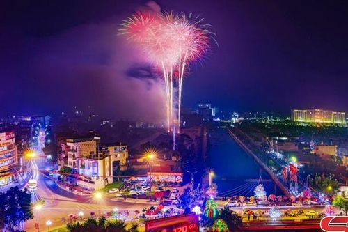 Mãi tự hào mùa thu Cách mạng