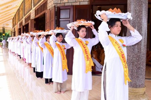 Bình Phước: Lễ Tự tứ và dâng y cúng dường mùa Vu lan - Báo hiếu tại tịnh xá Ngọc Chơn