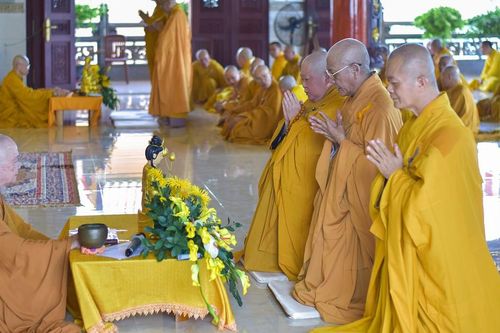 Chư Tăng Ni Q.8 tác pháp Tự tứ kết thúc khóa An cư kiết hạ Phật lịch 2568