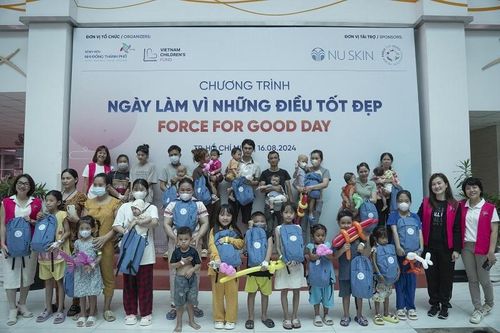 Nu Skin Việt Nam tài trợ hơn 200 triệu đồng cho trẻ em tại Bệnh viện Nhi đồng Thành phố