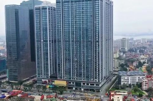 Ngân hàng rao bán loạt bất động sản trăm tỷ đồng