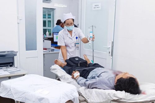 Tai nạn trên cao tốc TP.HCM - Trung Lương, 10 người nhập viện
