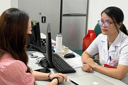 Đưa con đi khám rối loạn lo âu, bác sĩ phát hiện mẹ cũng bị tương tự
