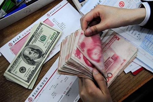 Rủi ro từ việc 'phi USD hóa'