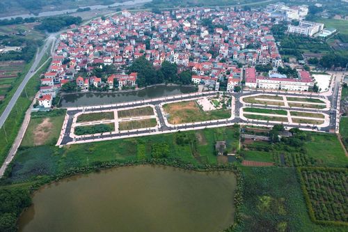 Giá đất ngoại thành Hà Nội liên tục bị đẩy cao chót vót, giá thật hay ảo?