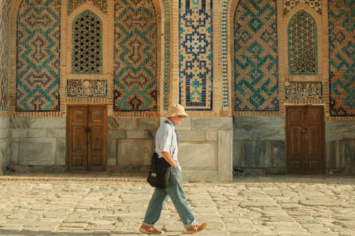 Tôi đi roadtrip khám phá Con đường Tơ lụa ở Trung Á