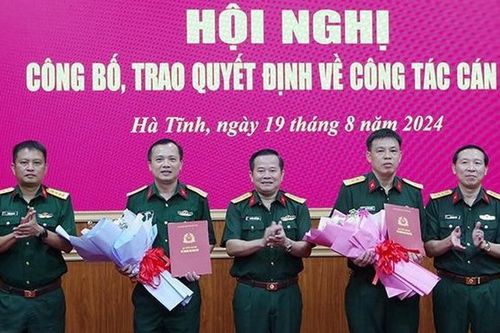 Bổ nhiệm Chánh Văn phòng Quân khu, Chánh Thanh tra Quốc phòng