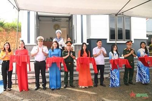 Khánh thành Nhà đồng đội tặng gia đình chiến sĩ nhập ngũ năm 2024