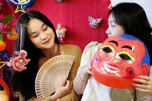 Quán cà phê trang trí chủ đề Trung Thu thu hút bạn trẻ đến check-in