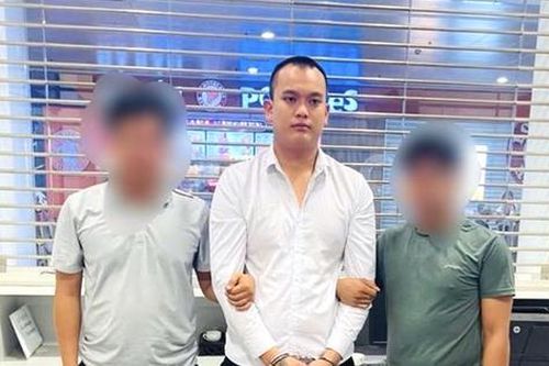 Vừa nhập cảnh vào Việt Nam, gã giang hồ đã bị bắt