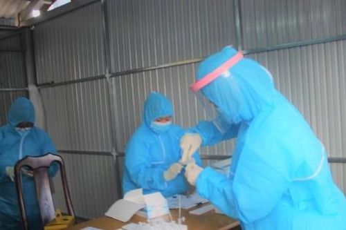 Xác minh thông tin nhân viên y tế phải trích lại 1,5 tỷ đồng tiền phụ cấp