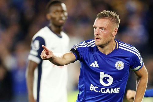 Tottenham đánh rơi chiến thắng trên sân Leicester